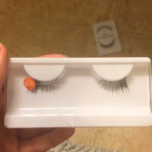 BRAND NEW HALF LASHES